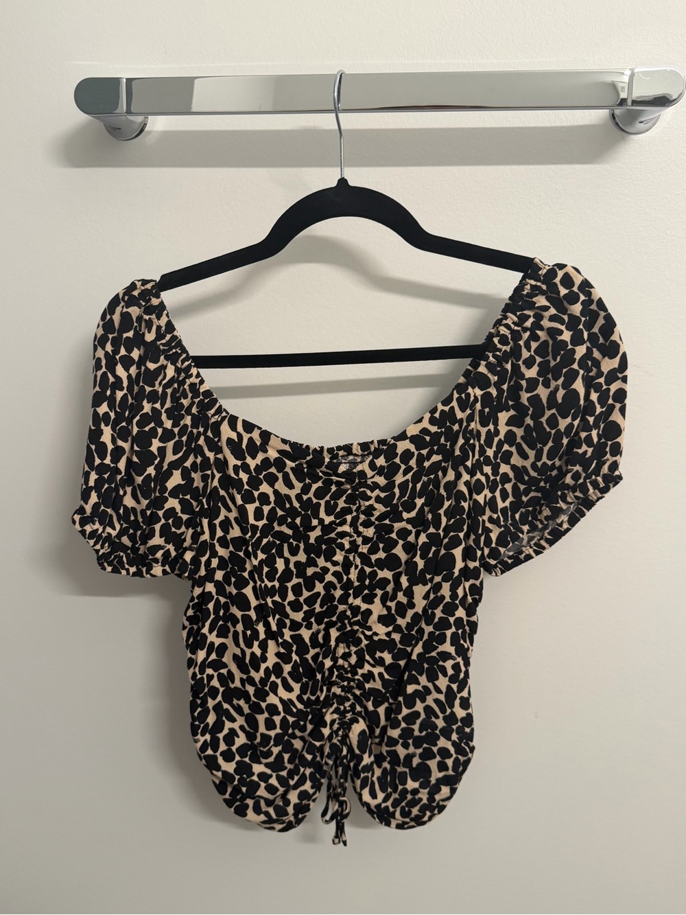 Leopard Print Puff Sleeve Top - Black & Cream